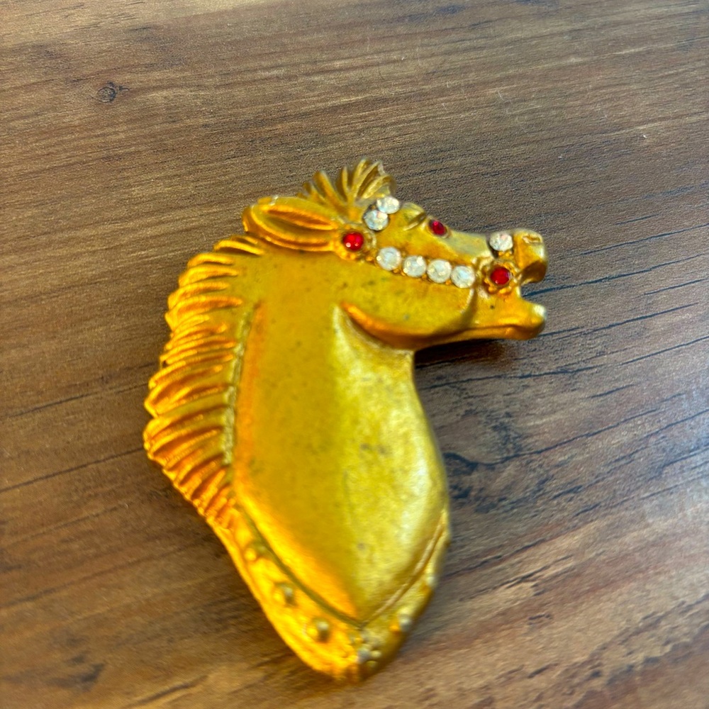 Vintage Gold Horse Head Brooch 🐴